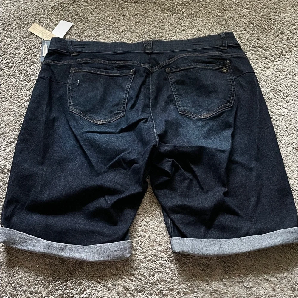NWT Democracy Shorts - Picture 5 of 5